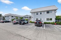 Building Photo - 18 Colonial Club Dr