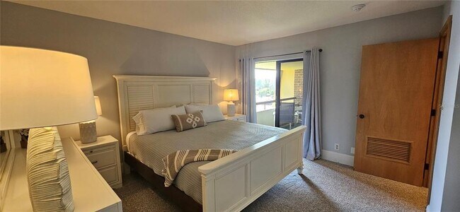 Building Photo - 36750 US Hwy 19 N