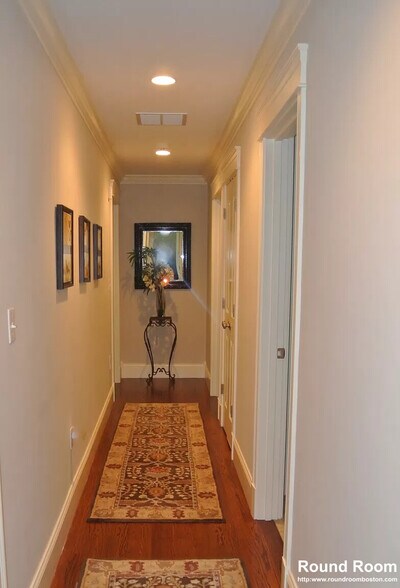 Building Photo - 3 Hickory Rd