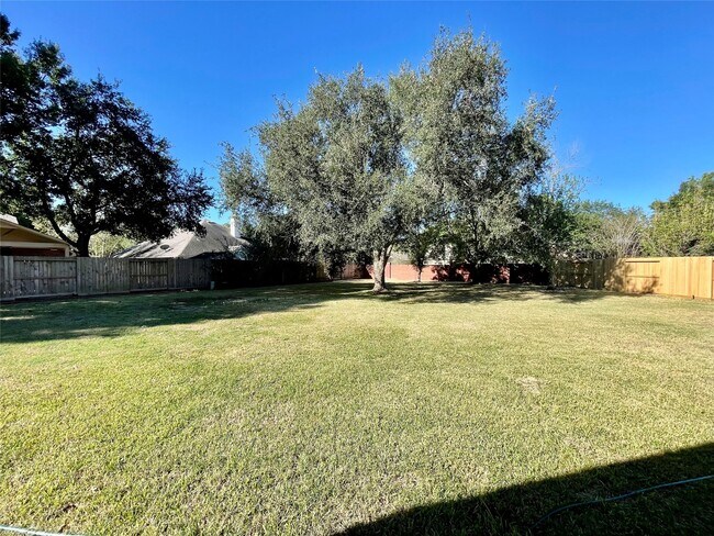 Building Photo - 16507 Shady Canyon Ct