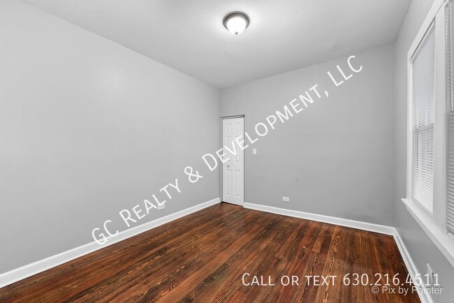Building Photo - 1650 W 100th St
