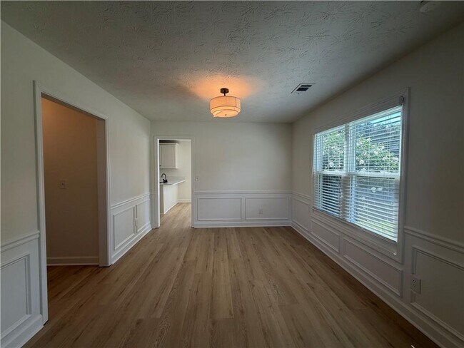 Building Photo - 2845 Factor Walk Blvd