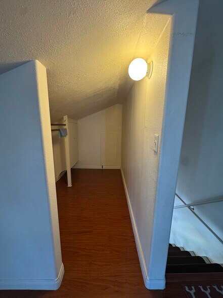 Building Photo - 758 W Longden Ave