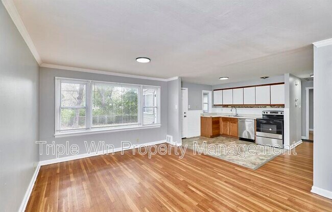 Building Photo - 10128 Ashbrook Dr