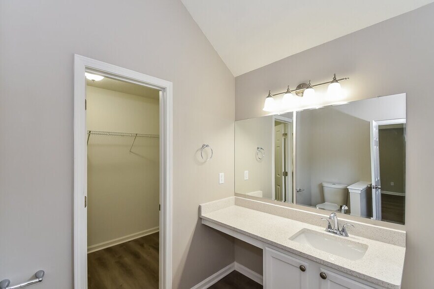 Building Photo - 4410 Reserve Hill Crossing