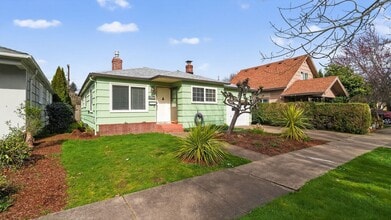 Building Photo - Charming 3BR House in Salem