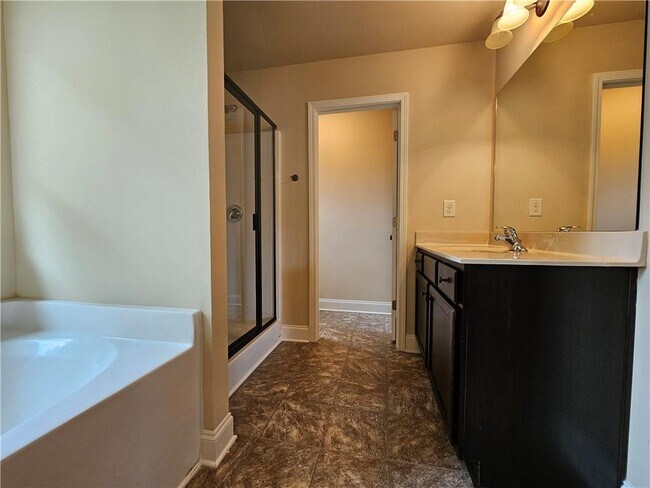 Building Photo - 2792 Misty Ivy Dr