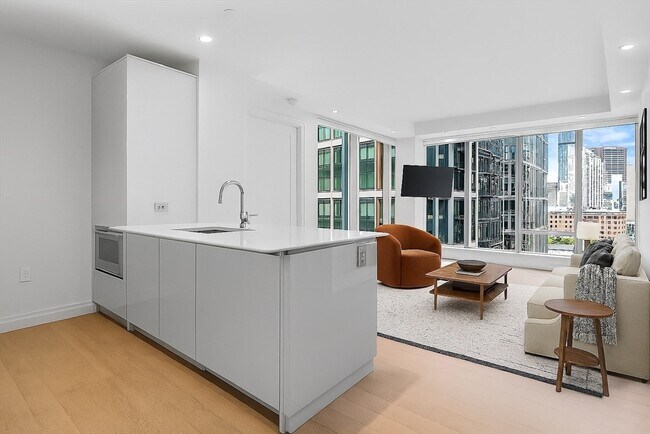 Building Photo - 135 Seaport Blvd