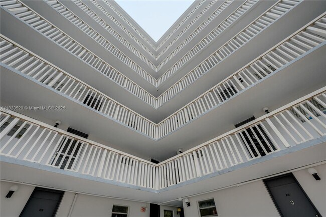 Building Photo - 15600 NW 7th Ave