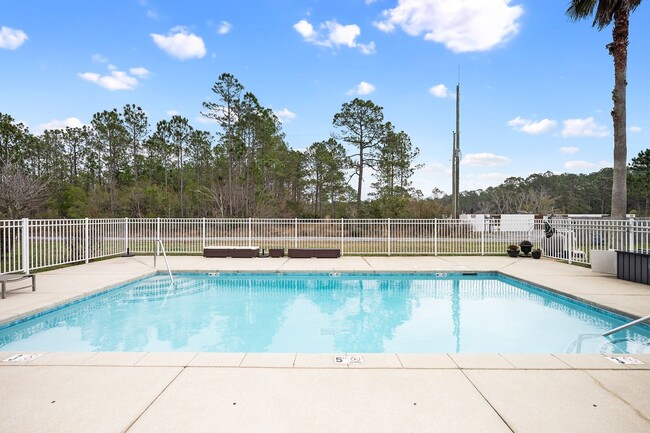 Building Photo - 2BR/2BA Townhome in Gulf Shores