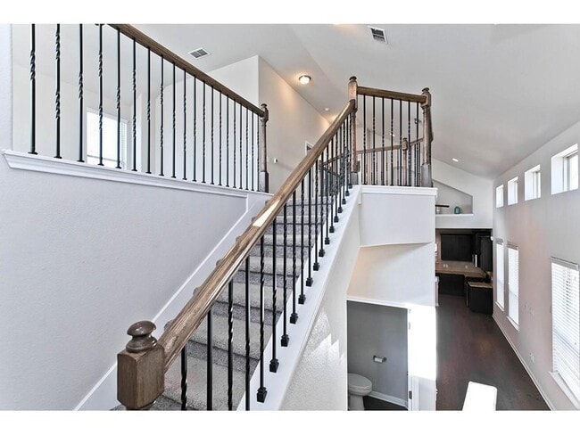 Building Photo - 9802 Tanglemede St