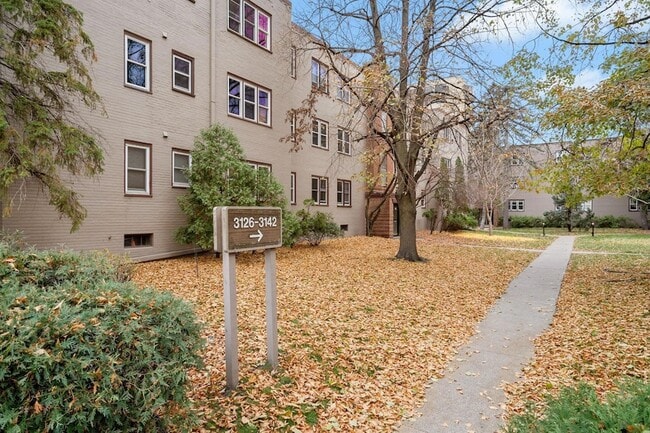 Building Photo - 3142 W Bde Maka Ska Blvd