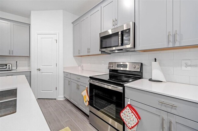 Building Photo - 9715 Introduction Wy