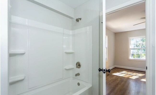 Building Photo - 1523 44th St Ensley