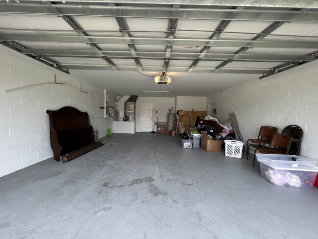 Building Photo - Charming 3-Bed, 2-Bath Home in Kissimmee –...