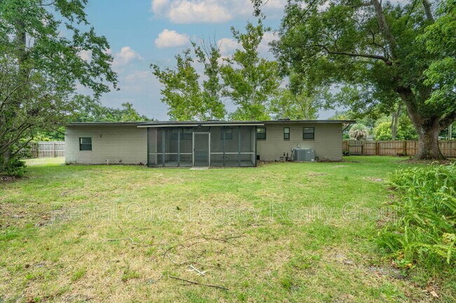 Building Photo - 3872 Marianna Rd