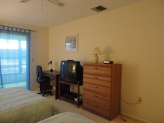 Building Photo - Nokomis/Osprey Area -- Close to beautiful ...