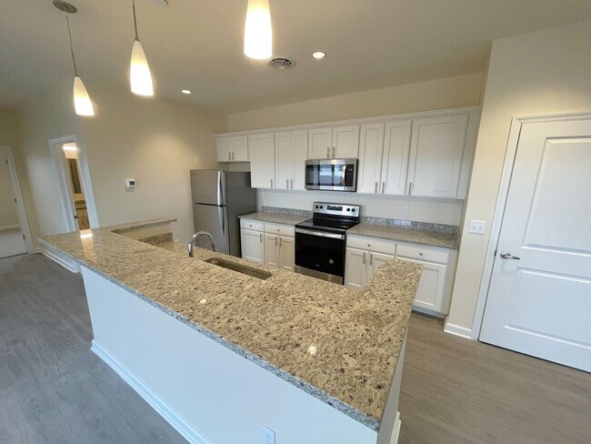 Building Photo - Luxurious 1-Bedroom Apartments in Downtown Schenectady!