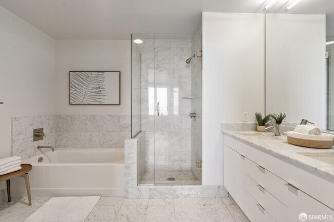 Building Photo - 501 Beale St