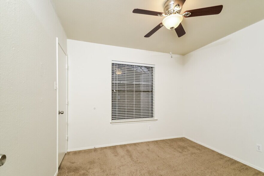 Building Photo - 6612 Hightower Dr