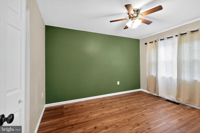 Building Photo - 680 Azalea Dr