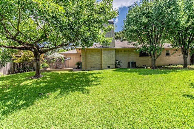 Building Photo - 9133 Villa Park Cir