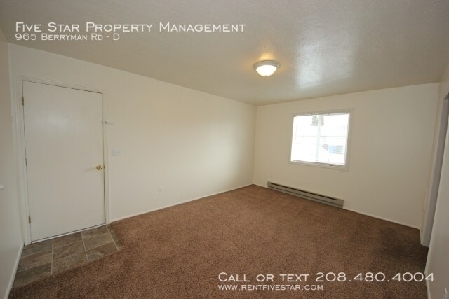 Building Photo - 965 Berryman Rd