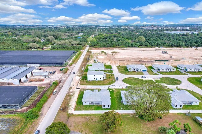 Building Photo - 27210 SW 159th Path