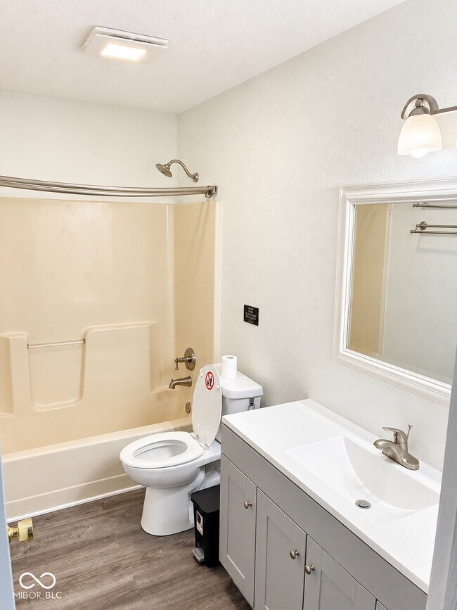 Building Photo - 776 Alvey Ct