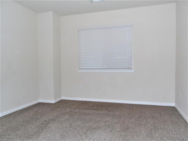 Building Photo - 5106 Gable Ln