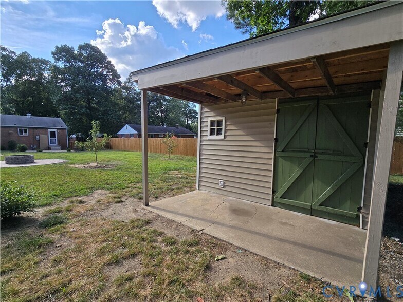 Building Photo - 7998 Wynbrook Ln
