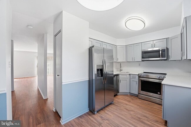 Building Photo - 1747 Cy Ct