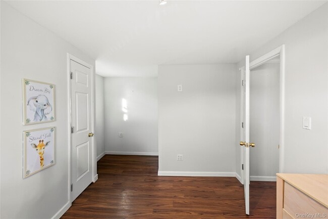 Building Photo - 272 N Delaware Ave