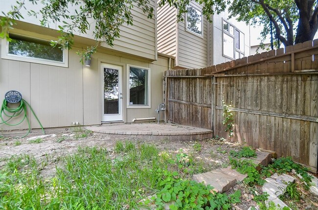 Building Photo - 5313 Ave J-
