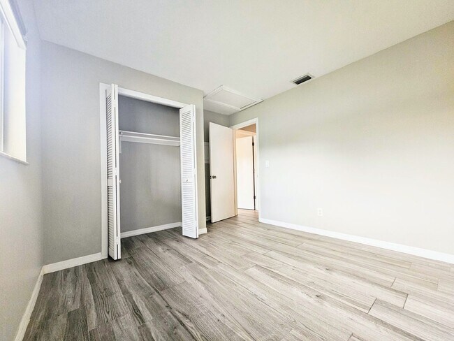 Building Photo - Charming 3BR Retreat with Private Patio & Spacious Yard