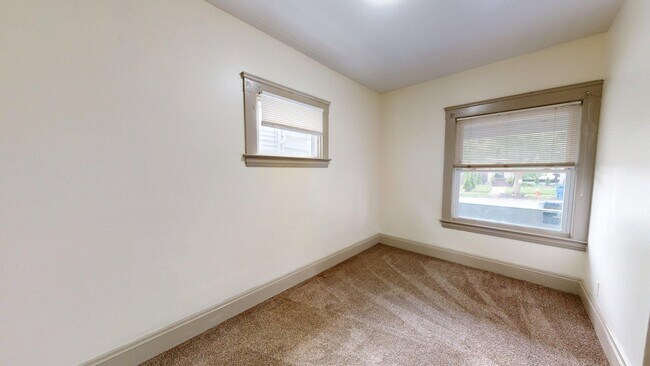 Building Photo - 3339 W.84th