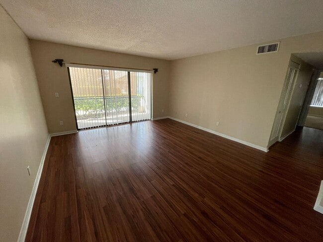 Building Photo - SANFORD: 2 Bed/2 Bath, 1st floor condo at ...