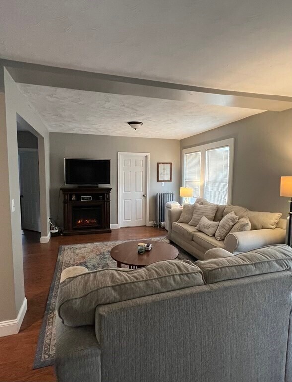 Building Photo - 28 Gordon St