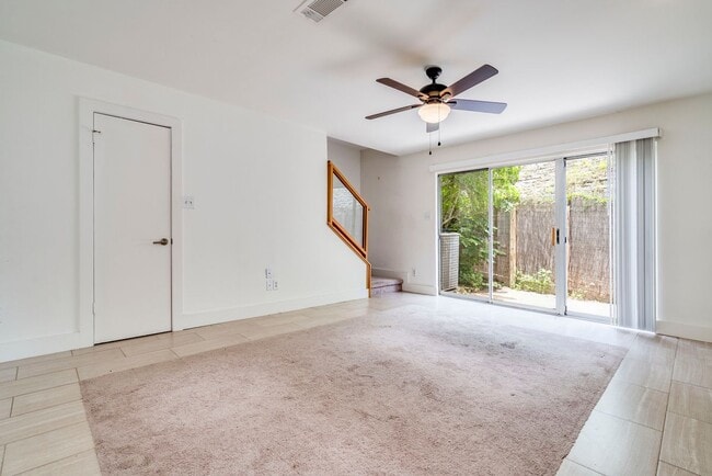 Building Photo - 6901 Old Quarry Ln