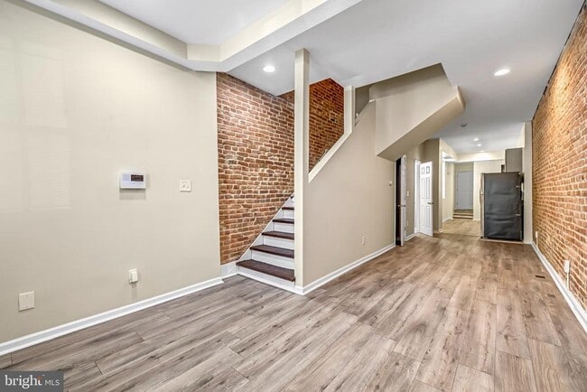 Building Photo - 2131 Jefferson St