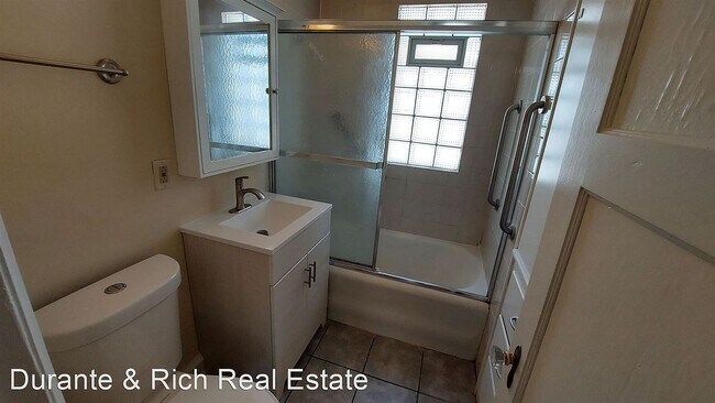 Bathroom - 2902 E Van Norman Ave