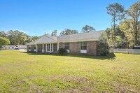 Building Photo - 2613 Killarney Way