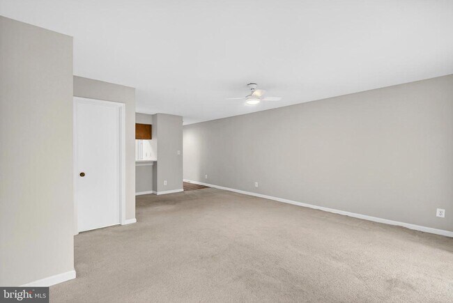 Building Photo - 1020 N Stafford St