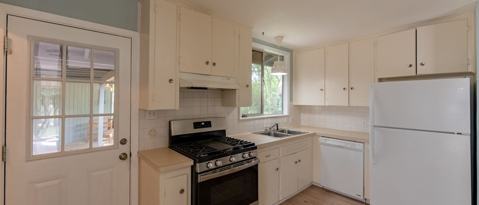 Building Photo - 1602 Westmoor Dr
