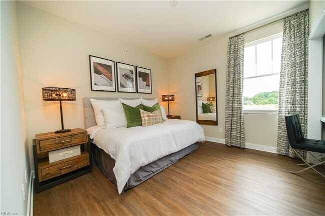 Building Photo - 312 Fishers Ct