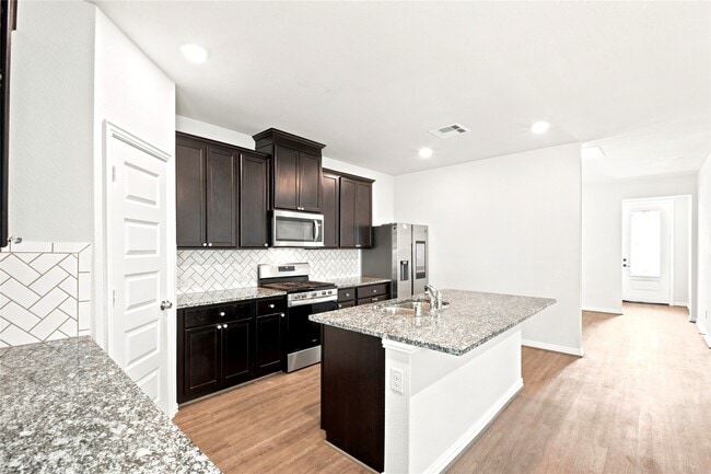 Building Photo - 1202 Vilamoura Ct