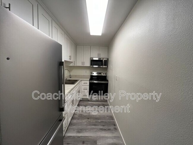 Building Photo - 2875 N Los Felices Rd