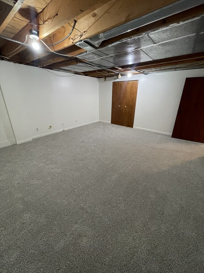 Building Photo - 2177 Woodleaf Ct