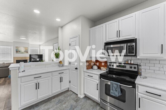 Building Photo - 2259 Falkirk Dr