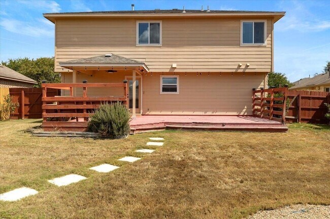 Building Photo - 316 Wildcat Dr
